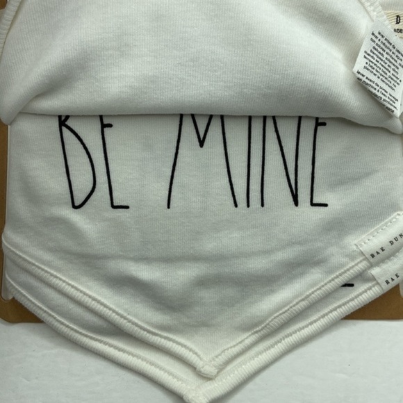 RAE DUNN Babies First Valentines 3PC Bib Set NEW - Picture 4 of 7